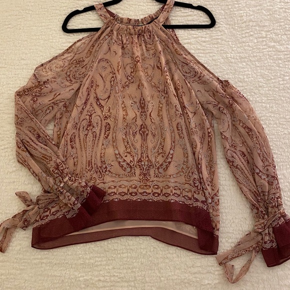 BCBG Halter Cold Shoulder Printed Top - Size S - Picture 1 of 2